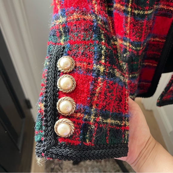Vintage Women’s Boucle Red Plaid Blazer Size 12 - Picture 2 of 10